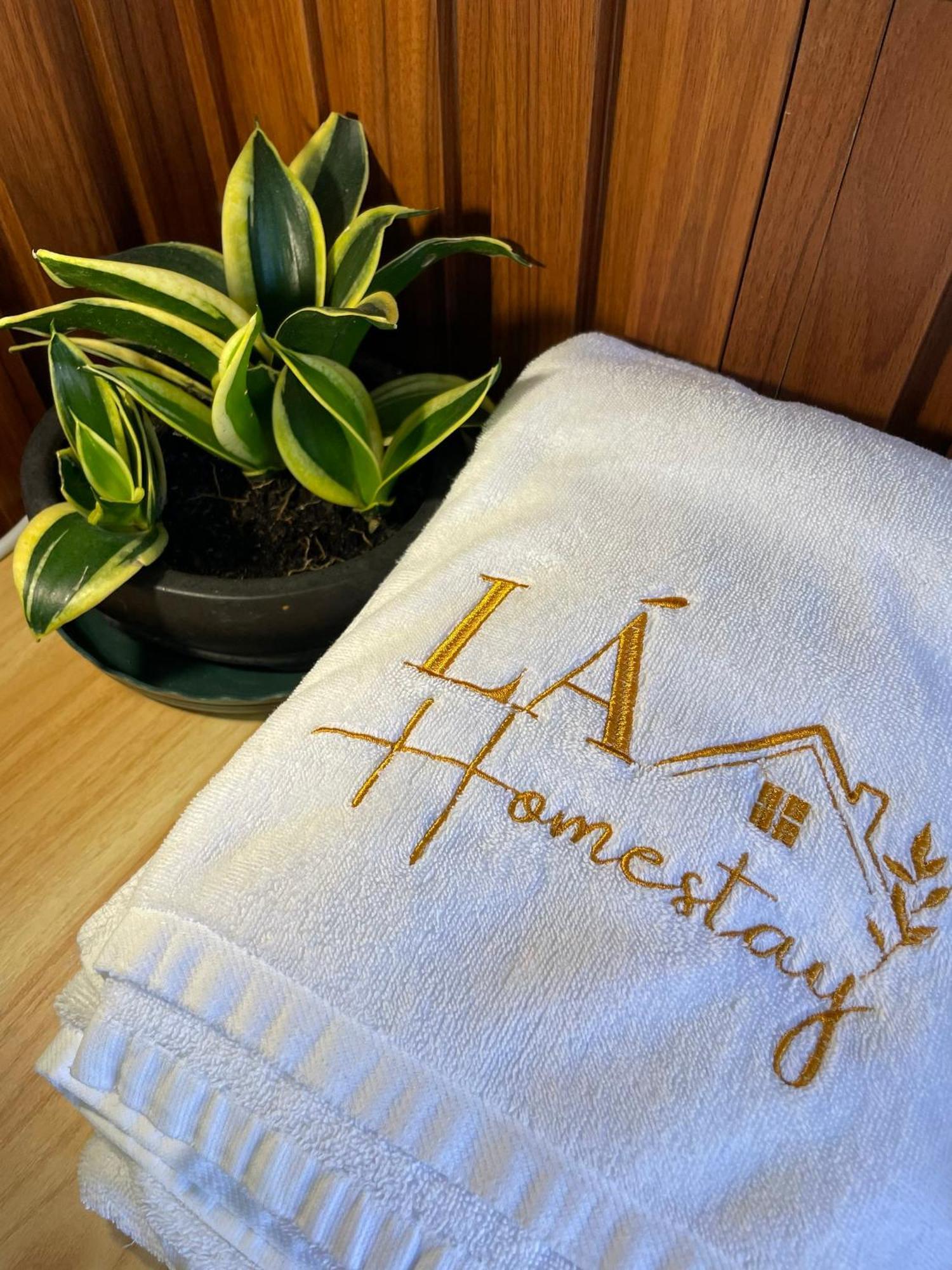 La Garden Homestay ลองซเวียน ภายนอก รูปภาพ