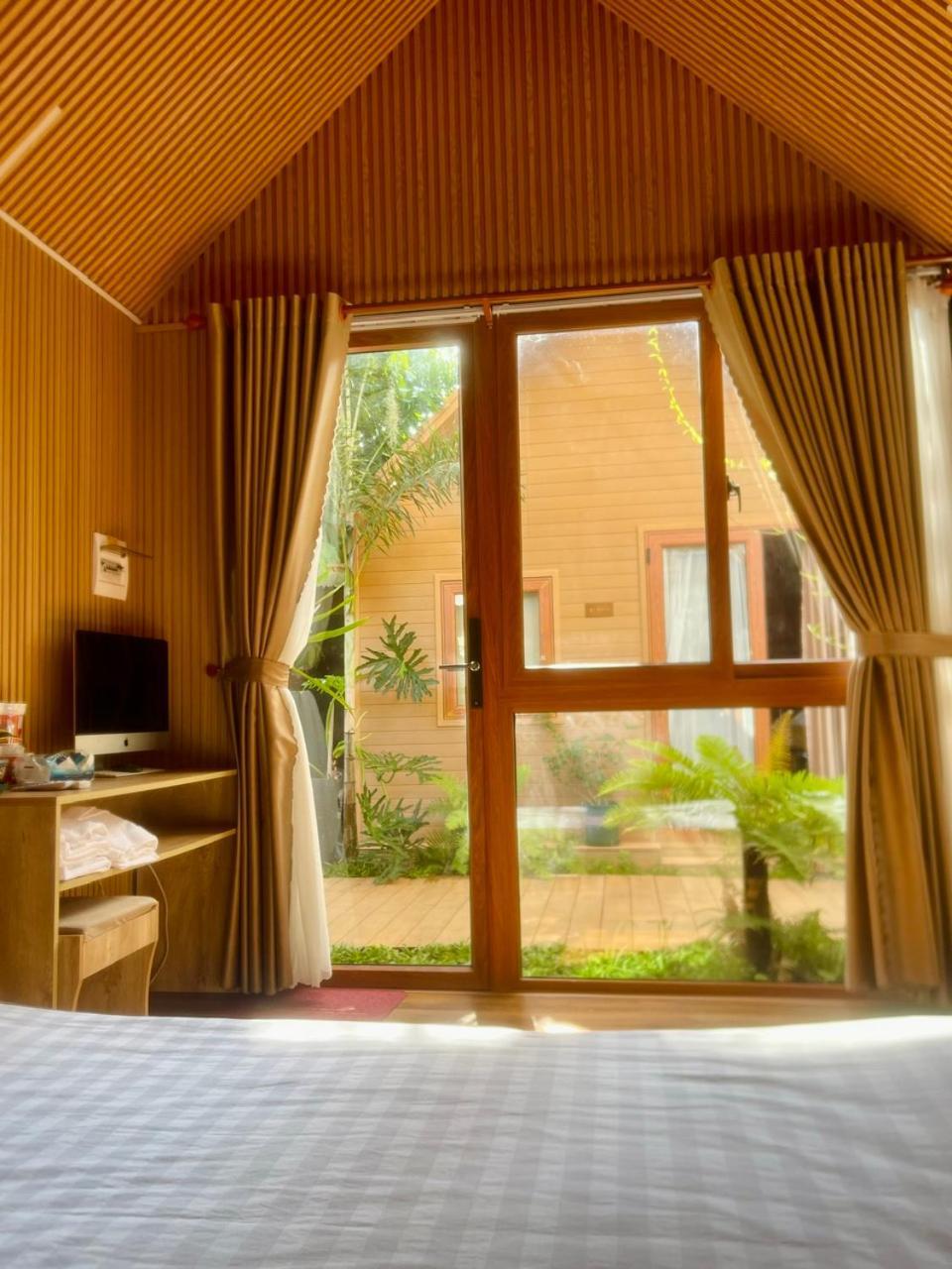 La Garden Homestay ลองซเวียน ภายนอก รูปภาพ