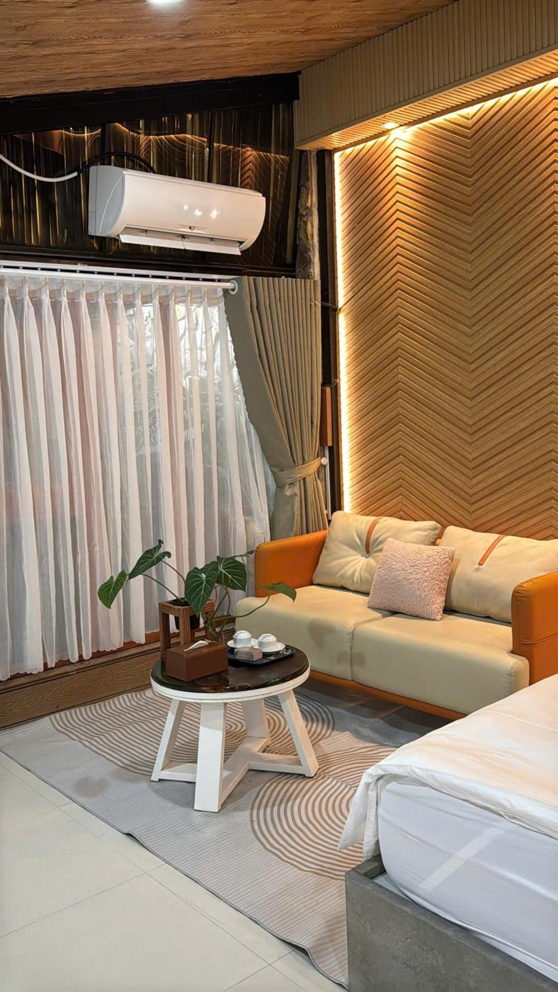 La Garden Homestay ลองซเวียน ภายนอก รูปภาพ