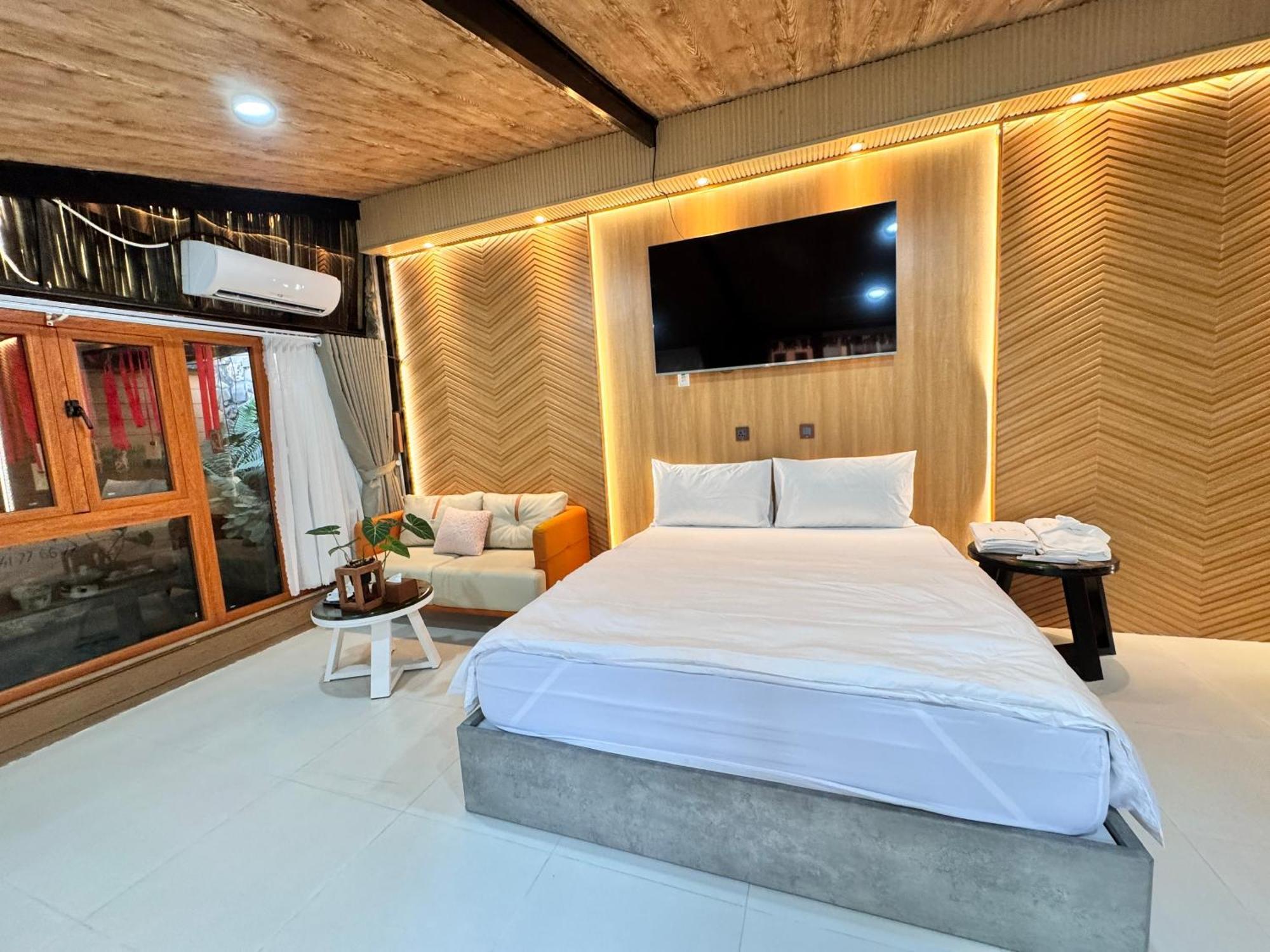 La Garden Homestay ลองซเวียน ภายนอก รูปภาพ